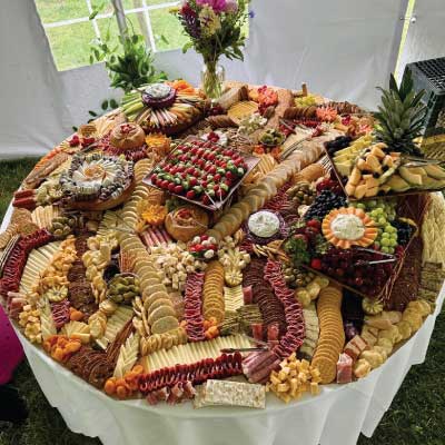 Round-Grazing-Table Round Grazing Table